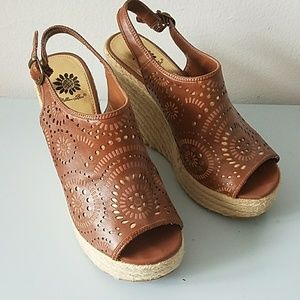 Brown wedges